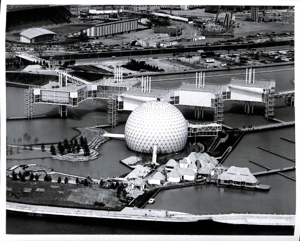 Aerial photograph of Ontario Place by Les Baxter 26